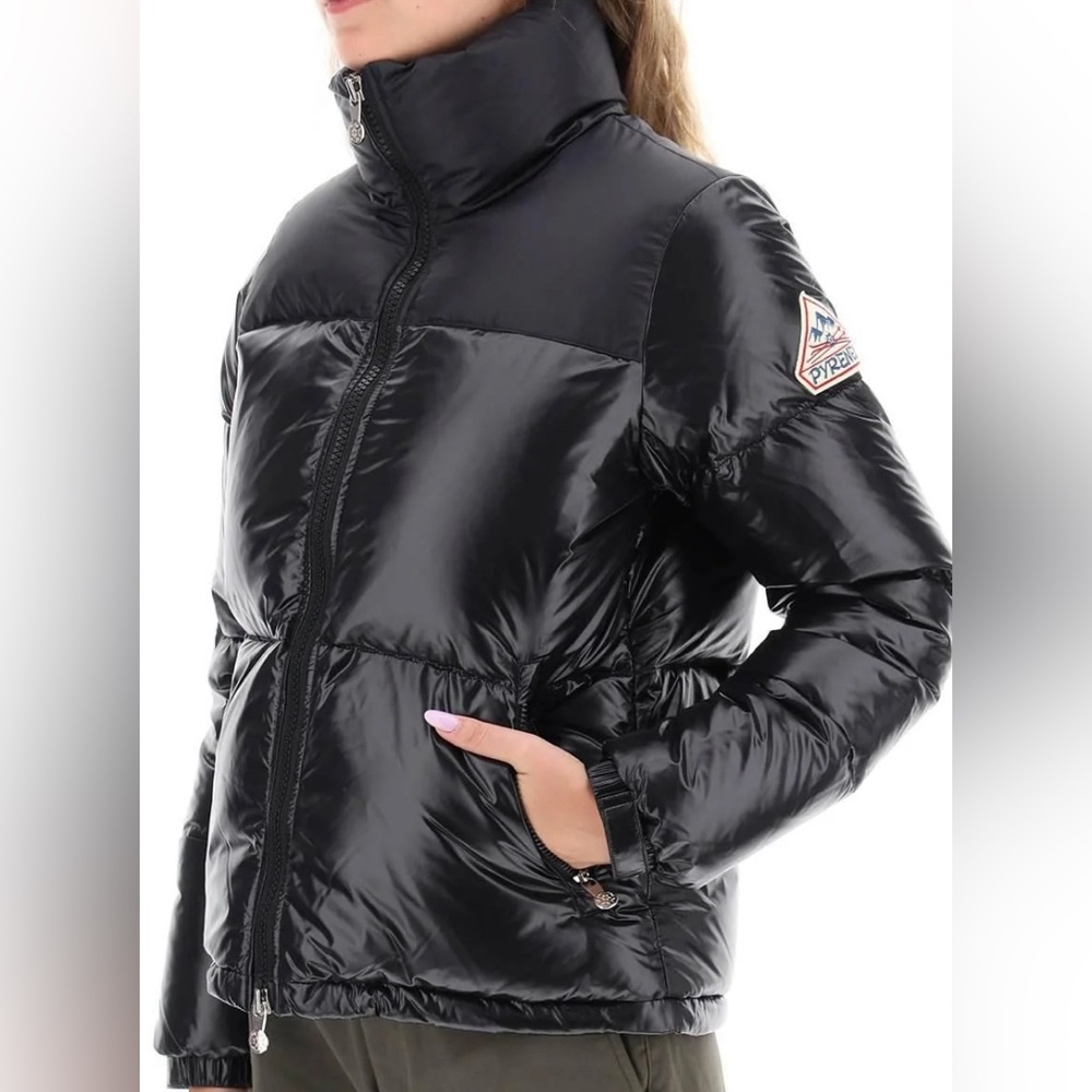 Pyrenex
Goldin 3 padded puffer jacket